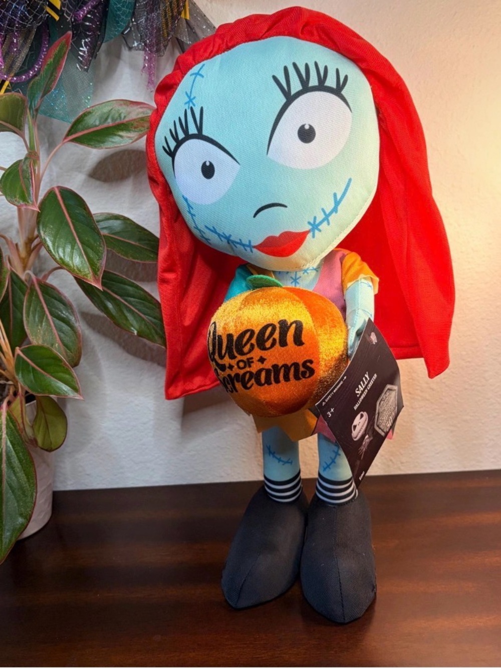 Nightmare Before Christmas Sally Door Greeter – New With Tags
